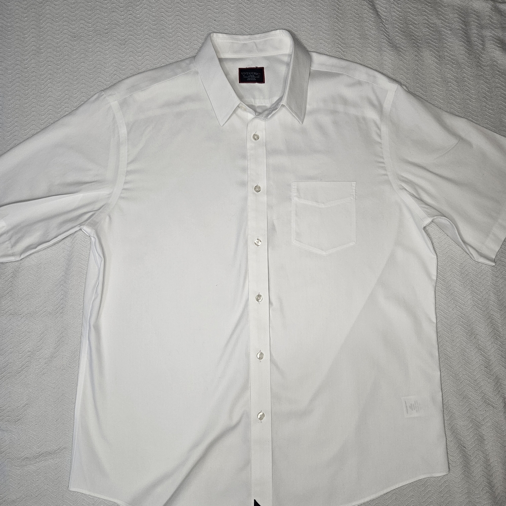 UNTUCKit Men's White Casual Button Down Shirt